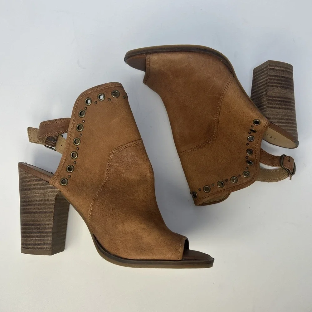 Lucky Brand Lorillar‎ Leather Peep-Toe Heeled Booties – Tan/Toffee – Size 9M